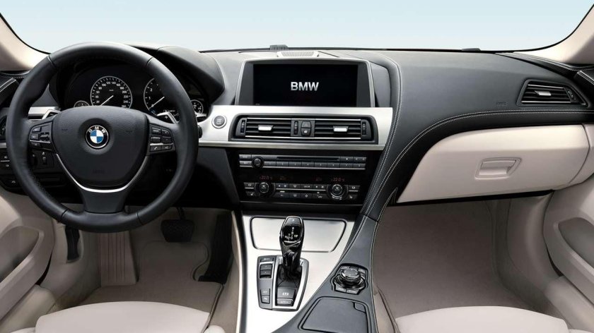 BMW 650i салон