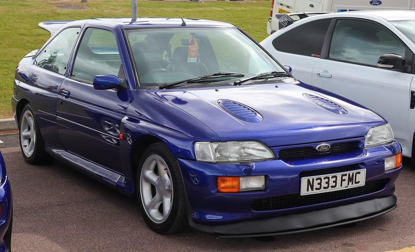 Форд Cosworth RS