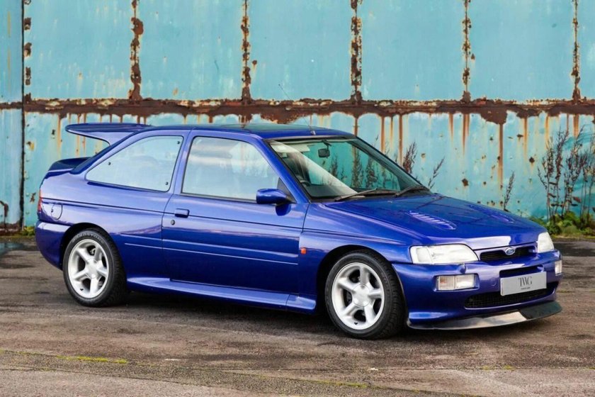 Форд Cosworth RS