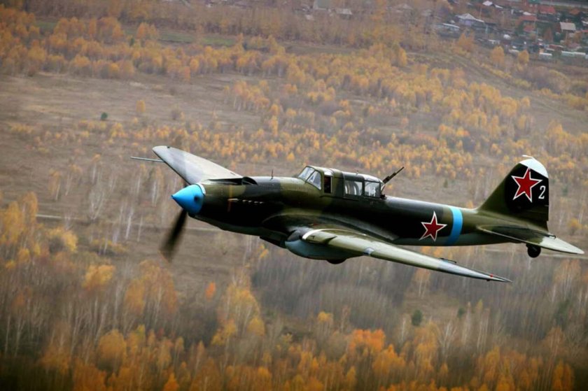 Самолёт ил-2 Штурмовик