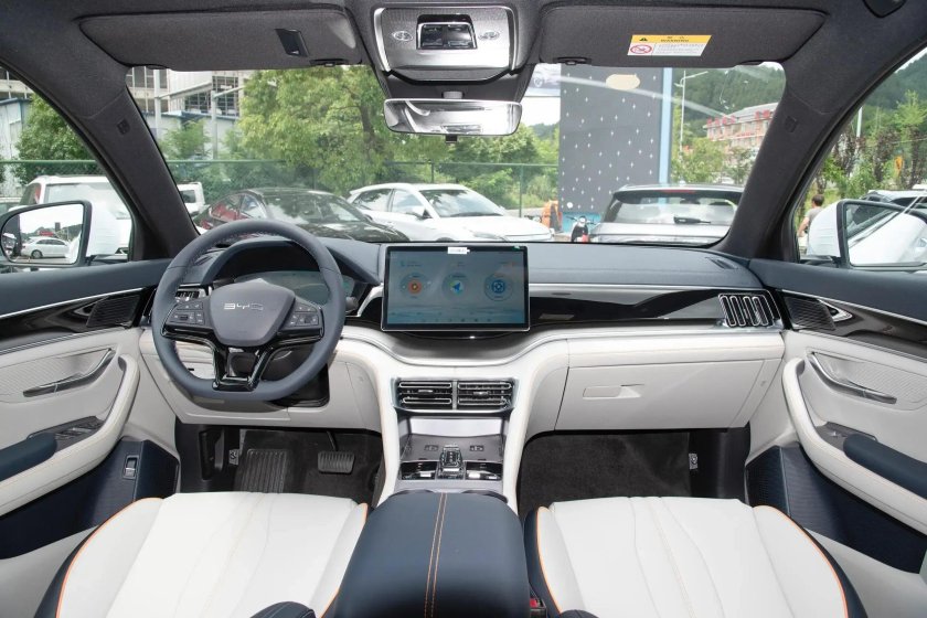 BYD Song Plus flagship 2023