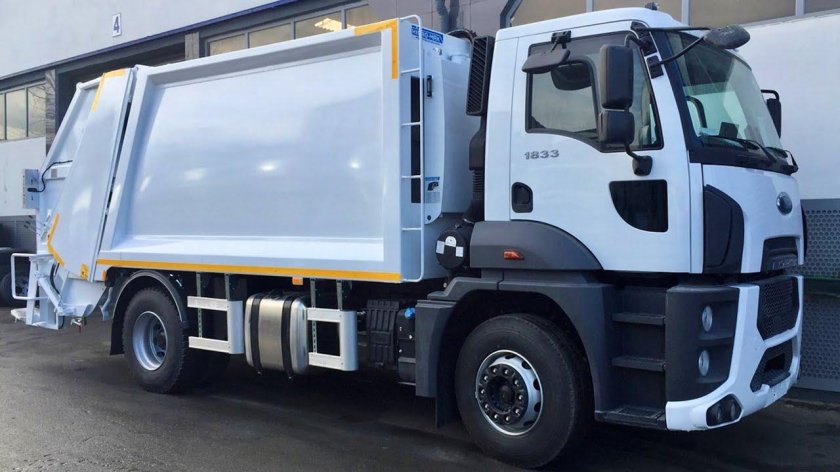 Форд карго 1833