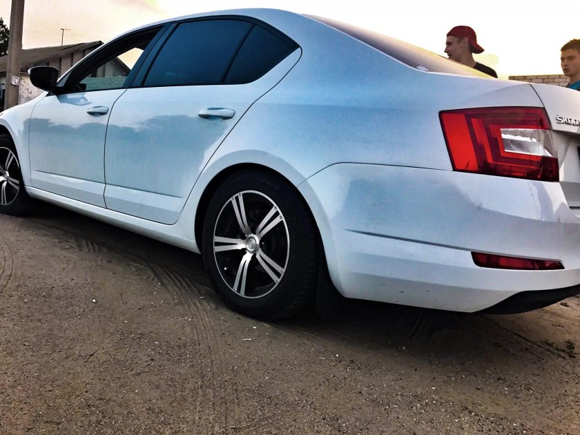Skoda Octavia a7 r16