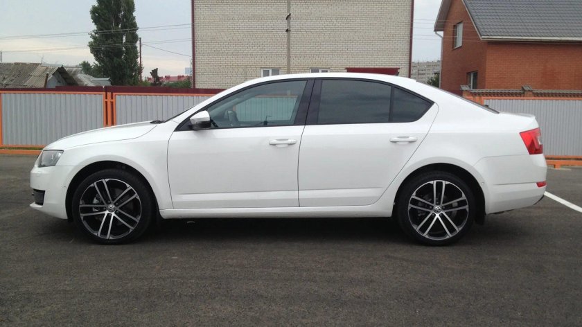 Шкода Октавия а7 r16