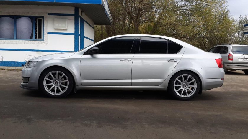 Skoda Octavia a7 белое литье