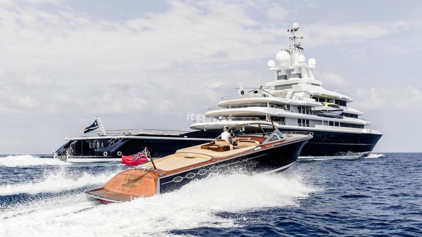 Яхта 115-метровая Luna