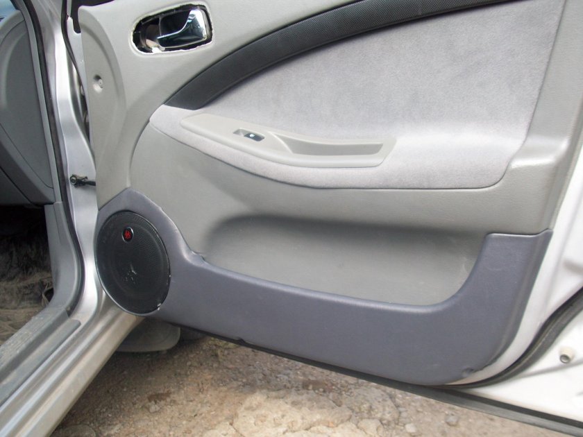 Подиумы на Шевроле Лачетти седан