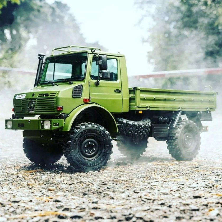 Мерседес бенц унимог