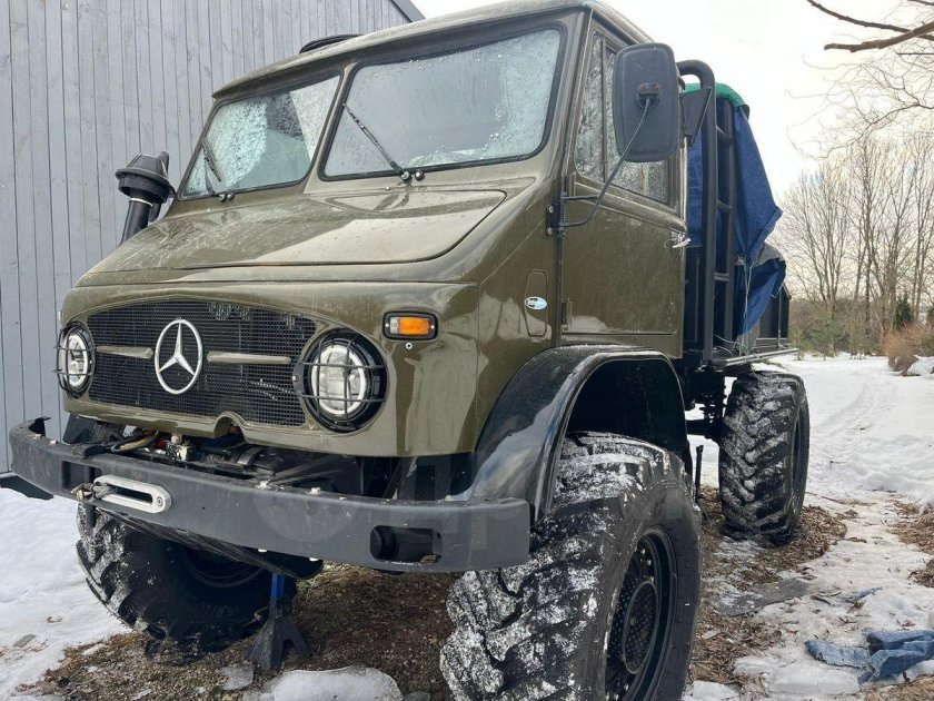 Mercedes benz unimog u 400