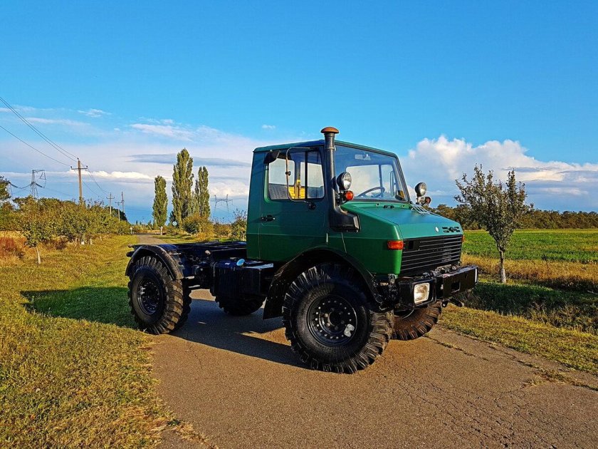 Unimog u2100