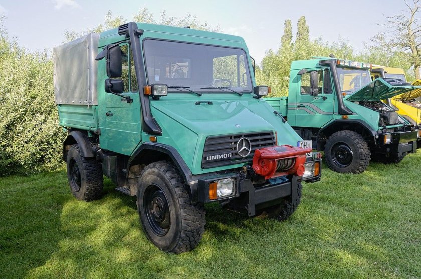 Мерседес Унимог 2021