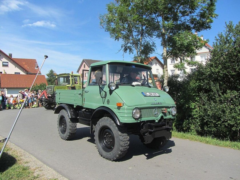 Unimog 421