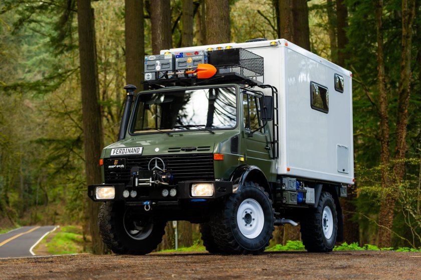 Mercedes-Benz Unimog u 1300
