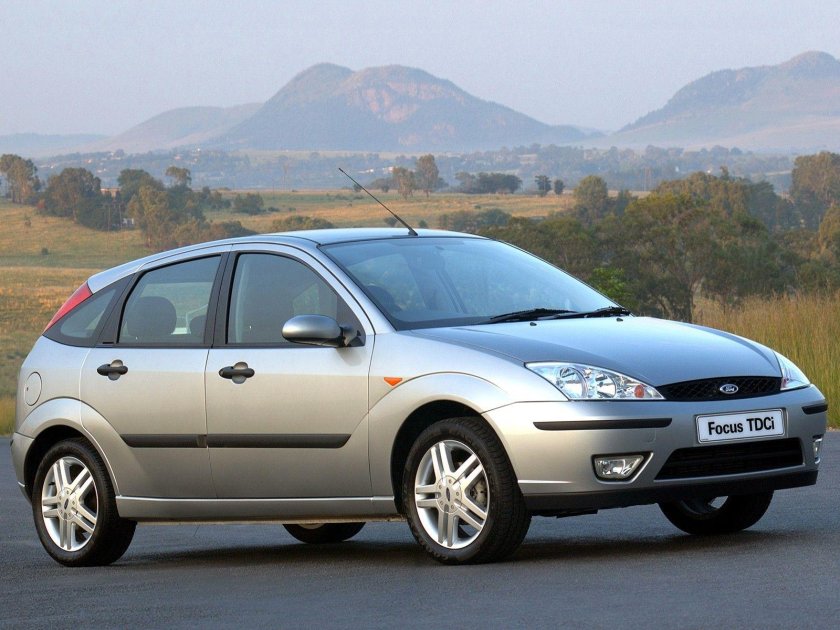 Ford Focus 1 хэтчбек