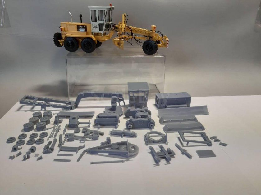 ДЗ-143 грейдер (набор для самостоятельной сборки)