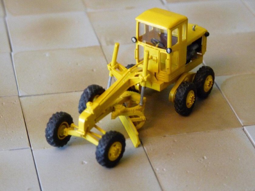 Грейдер игрушка