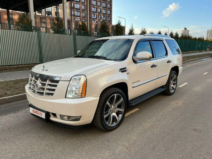 Кадиллак Эскалейд 2012