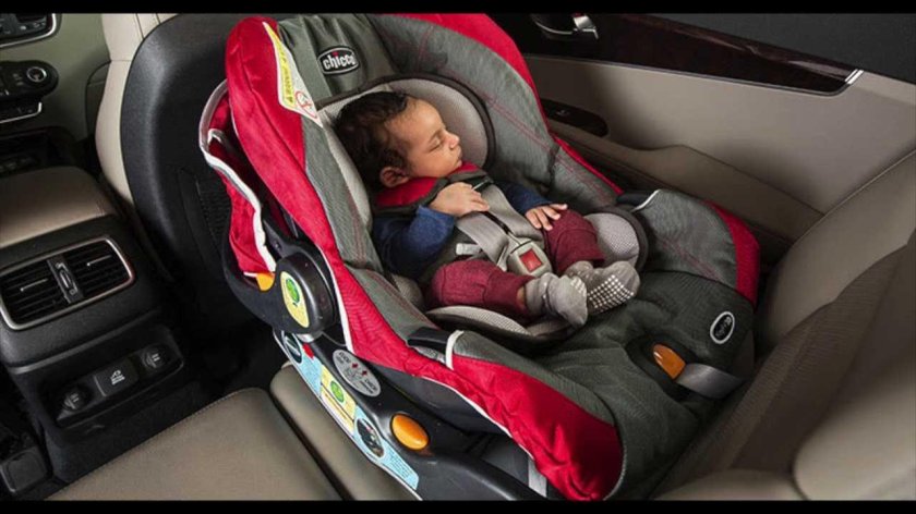 Автолюлька в машине