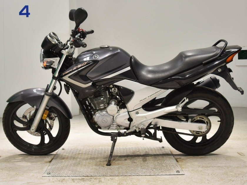 Yamaha YBR 250