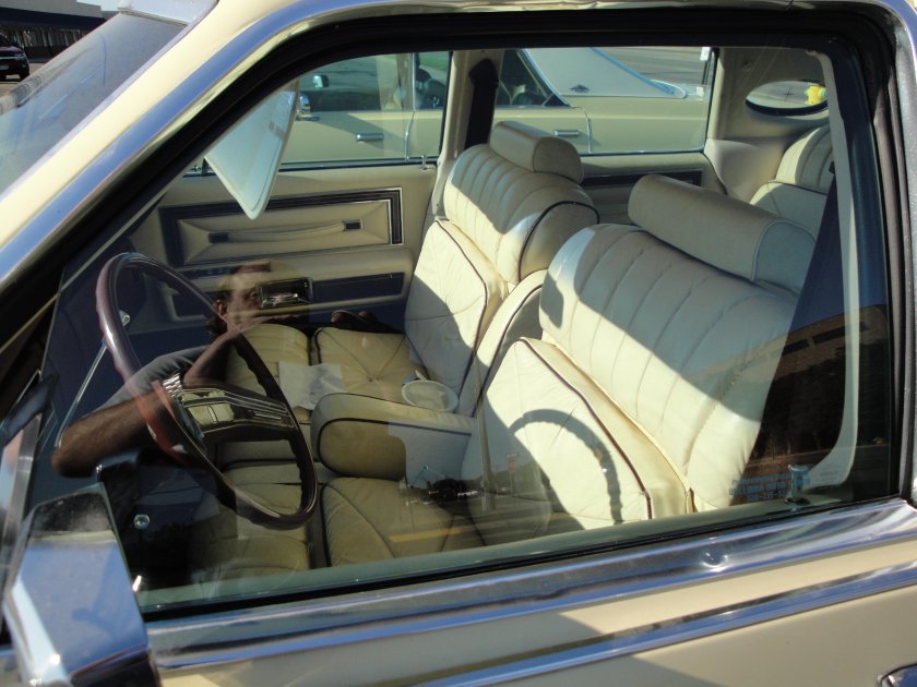 Линкольн Континенталь Таун кар 1972 интерьер