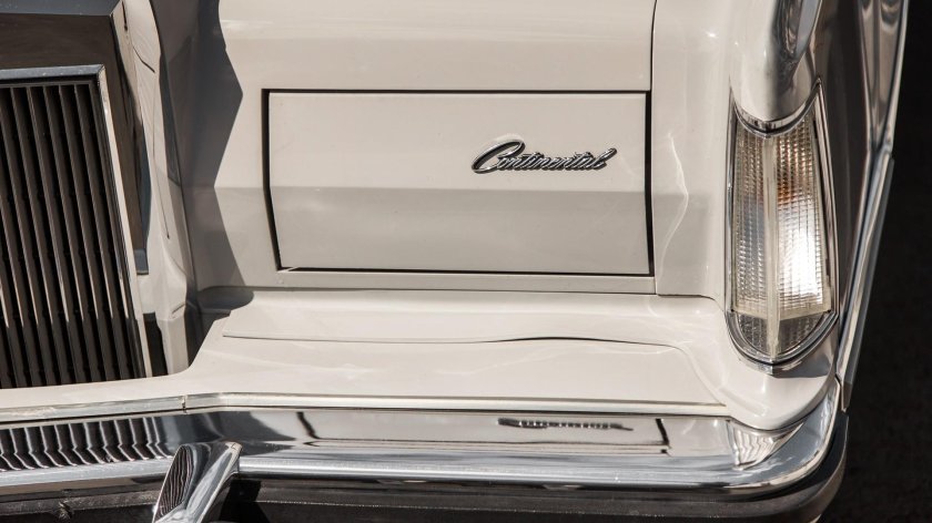 Lincoln continental mark v 1978