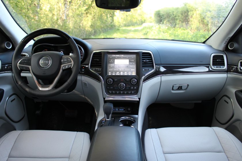 Jeep Cherokee 2020 салон