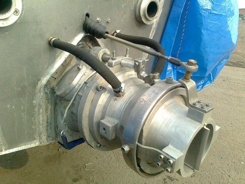 Катер Амур водомет