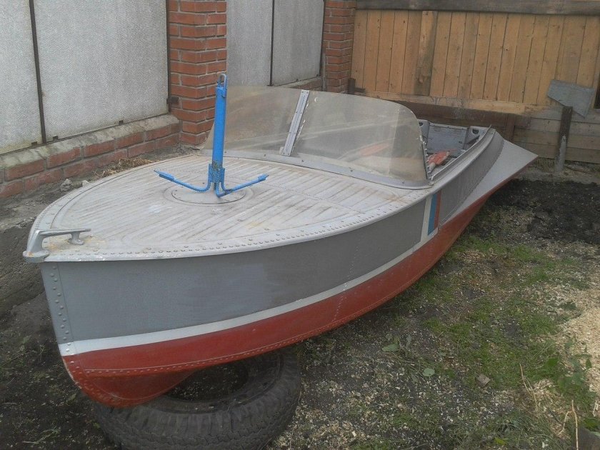 Лодка Казанка 530 стеклопластиковая