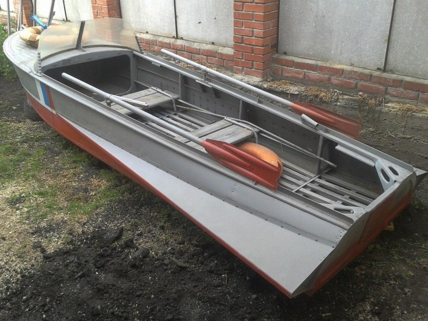 Лодка Казанка Южанка