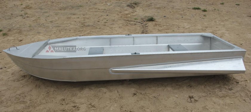 Алюминиевая лодка Малютка-н 2.9 м., с булями