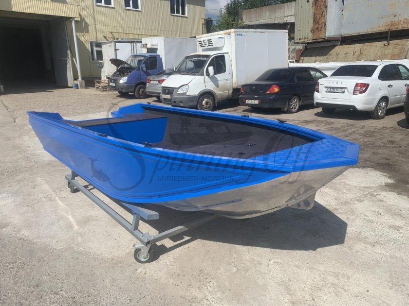 Лодка алюминиевая