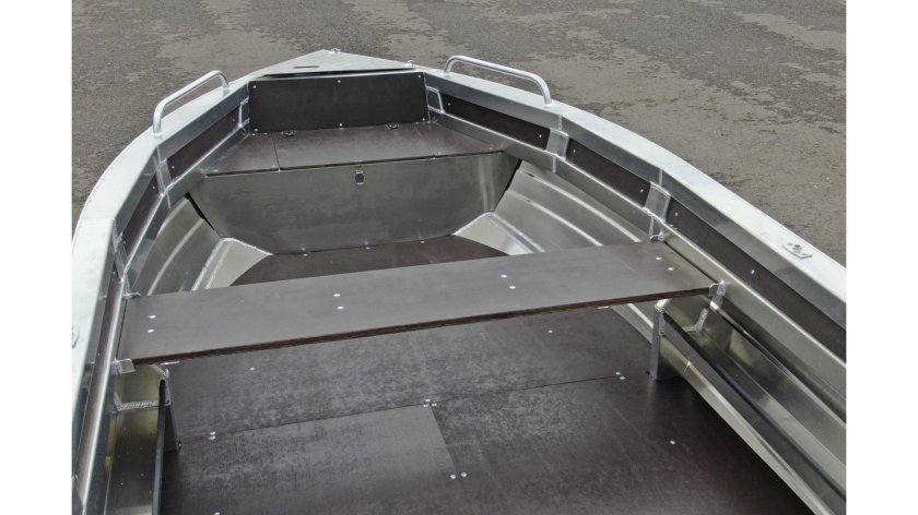 Лодка Неман 400