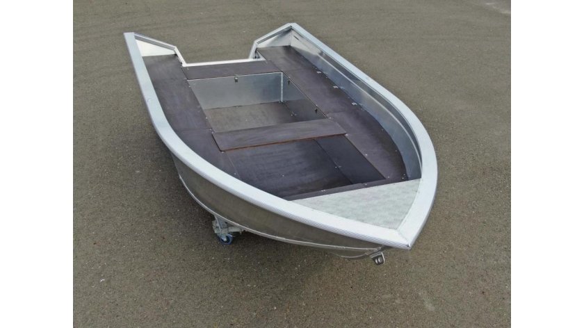 Лодка Неман 400