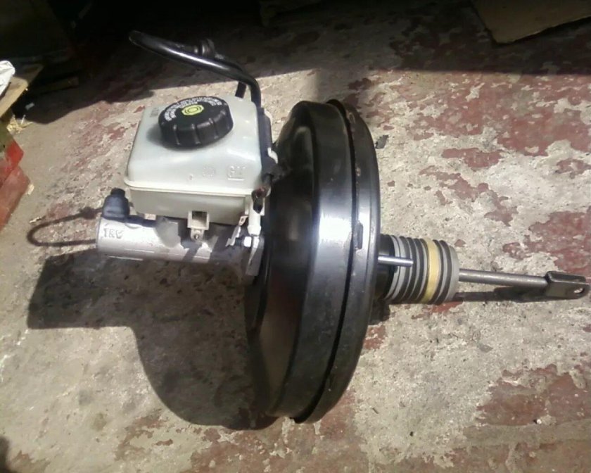 Вакуумный усилитель тормозов Астра h