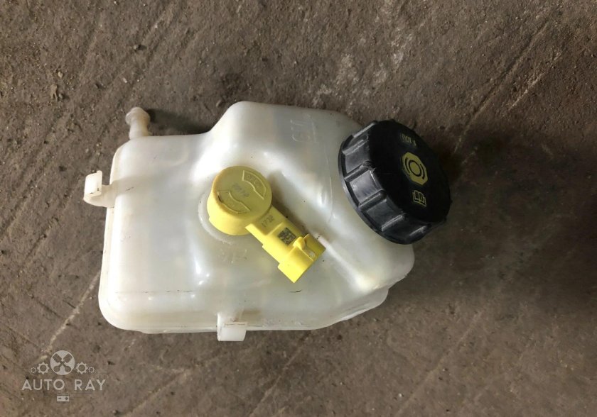 Бачок тормозной жидкости Астра j