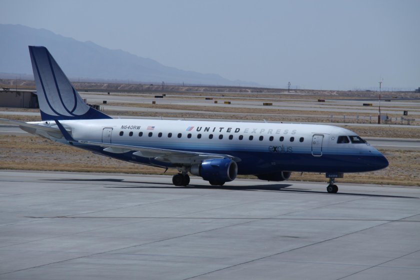 Embraer 170 старый