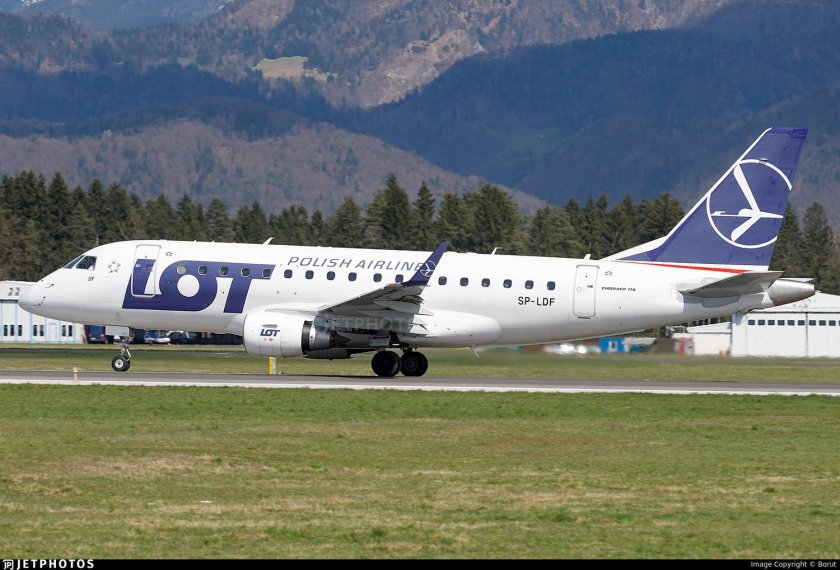 Embraer 175 lot