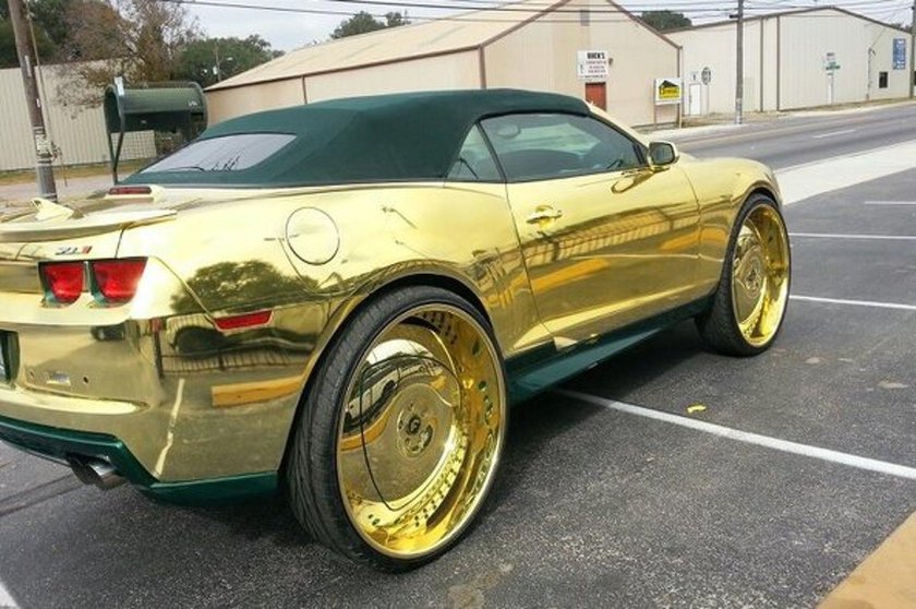Шевроле Камаро Золотая