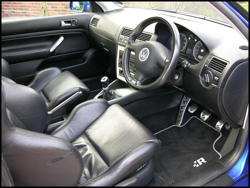 Golf 4 r32 салон