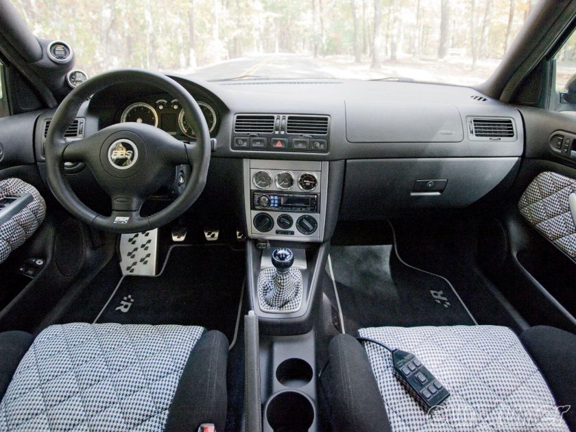 Volkswagen Golf 4 Interior