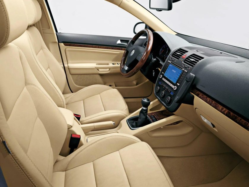 Volkswagen Jetta 2006 салон