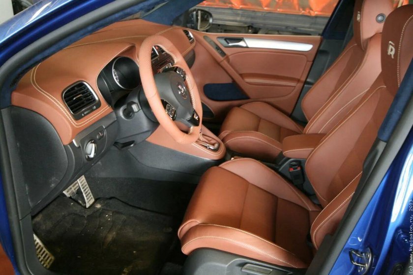 Салон фольксваген гольф