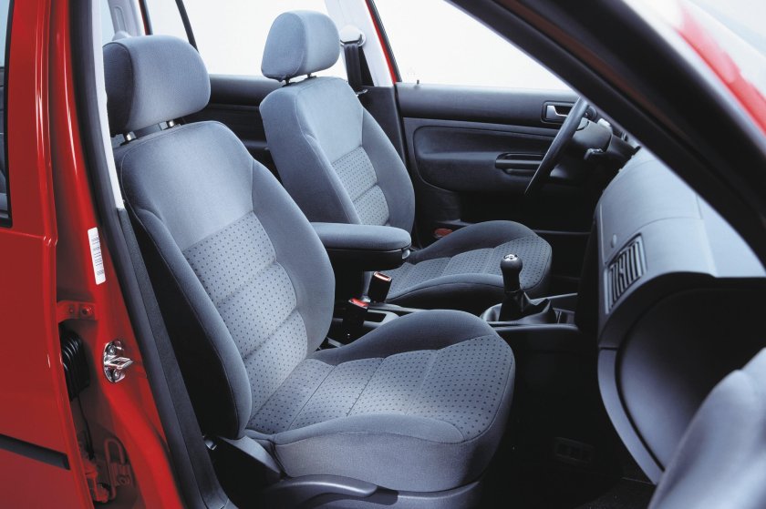 Volkswagen Golf 4 Interior