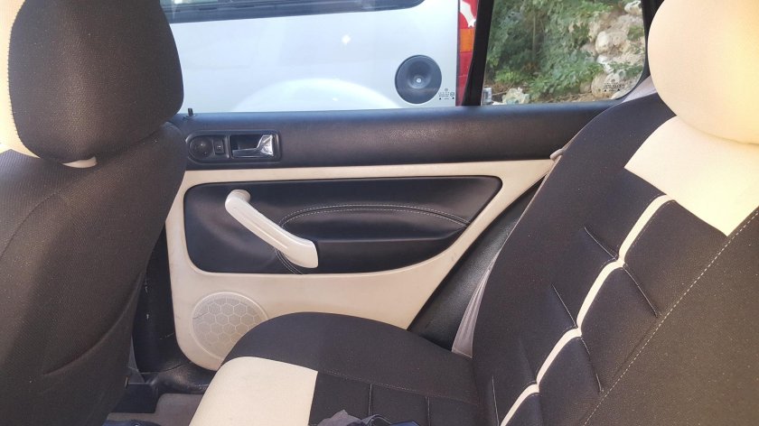 Вставка двери VW Golf 4