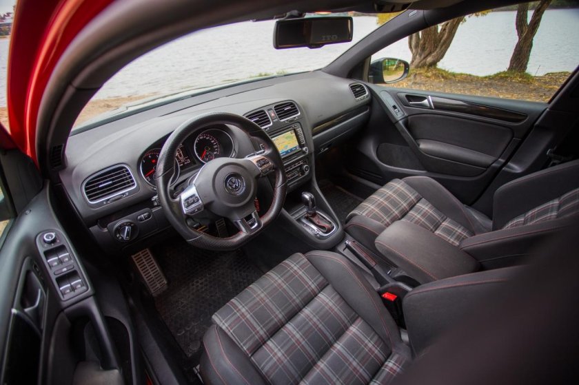 Golf 6 GTI салон