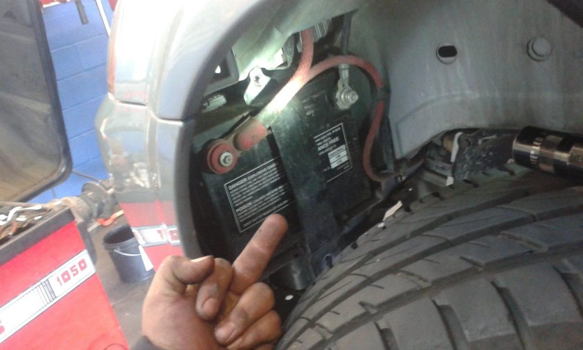 Dodge Stratus аккумулятор