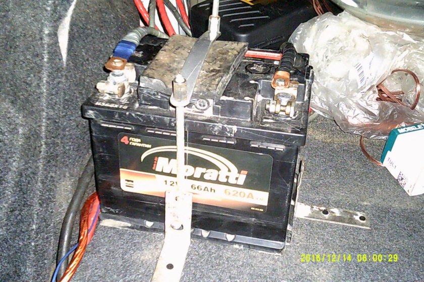 Себринг 2.4 АКБ