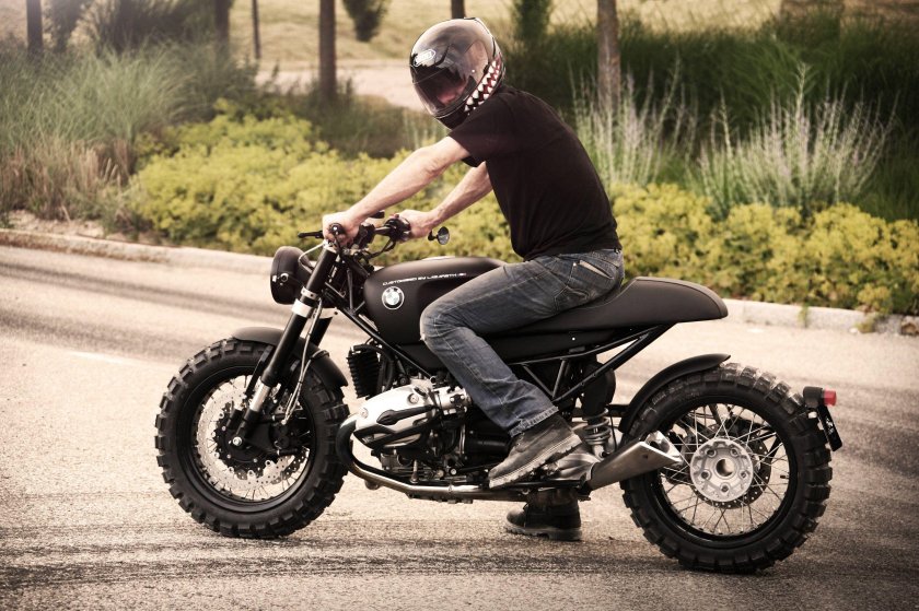 Мотоцикл БМВ r1200 Scrambler