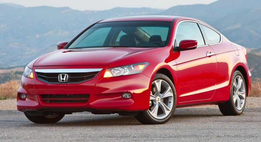 Honda accord coupe 2010