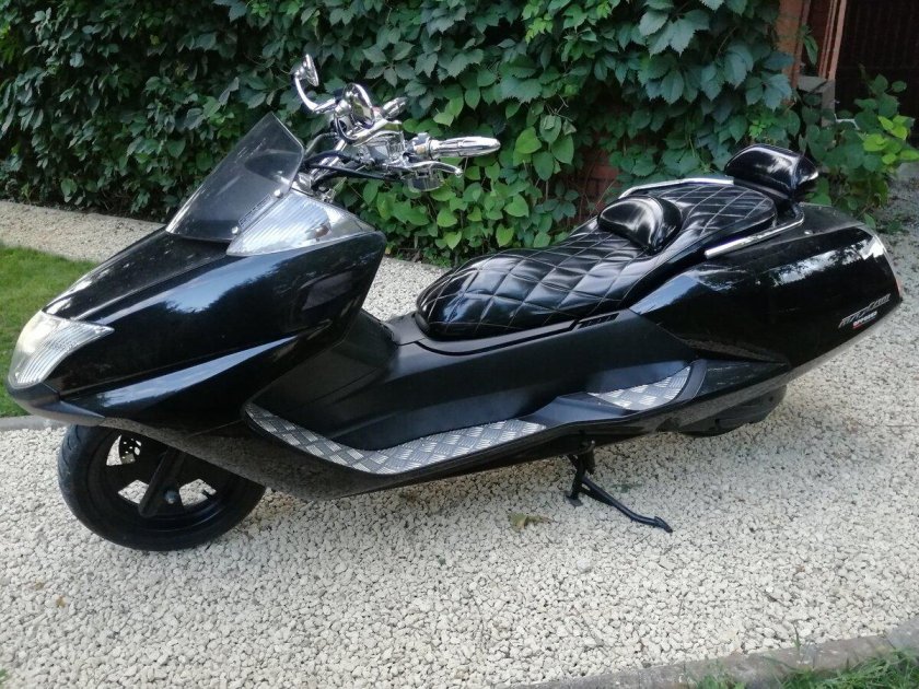 Yamaha maxam